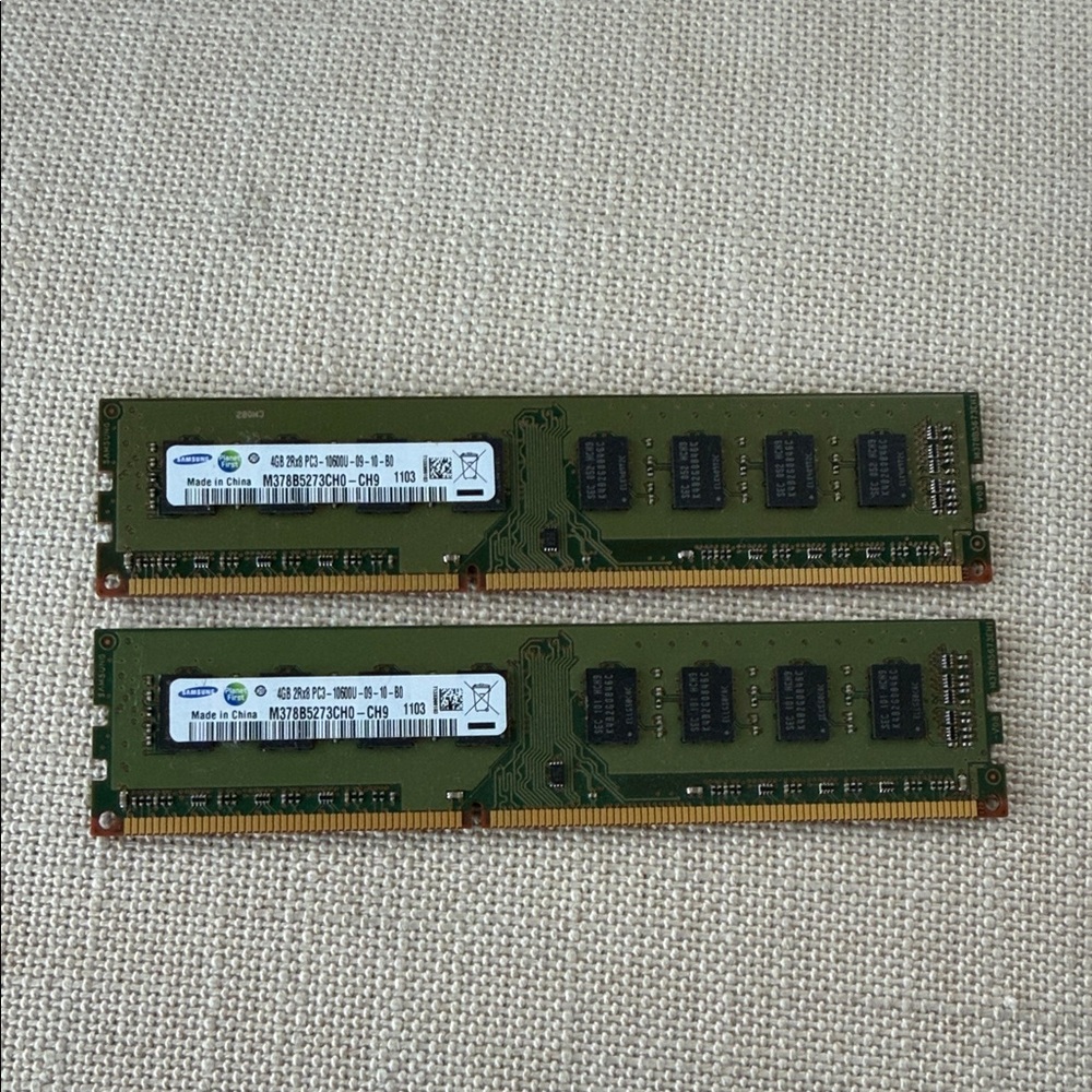 Samsung DDR3 Desktop RAM Modules - Green and Black
